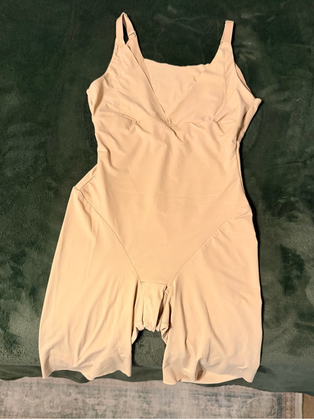 Maidenform Nude/Tan Full Body Shapewear Slip